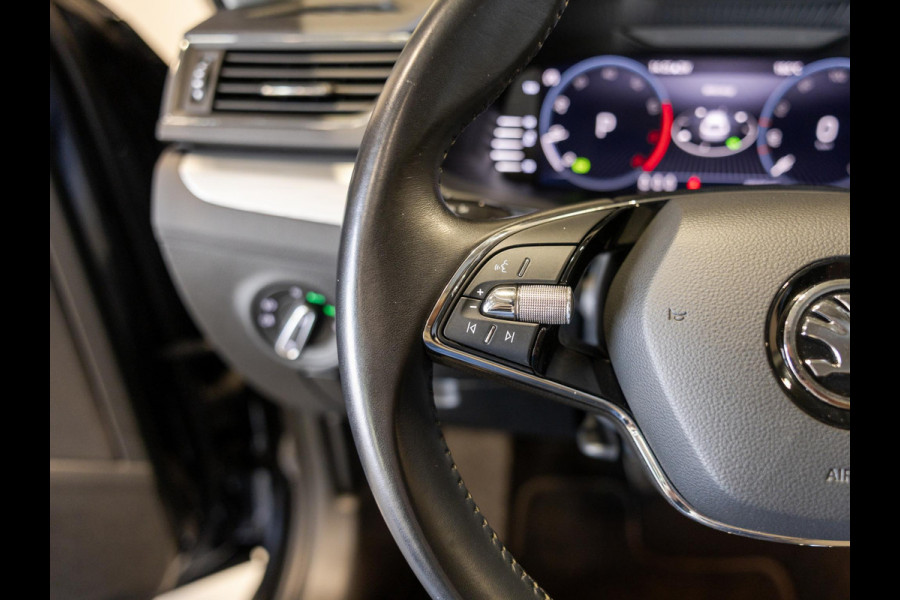 Škoda Superb Combi 1.5 TSI ACT Business Edition / 150pk / Trekhaak / NAP / Apple CarPlay /