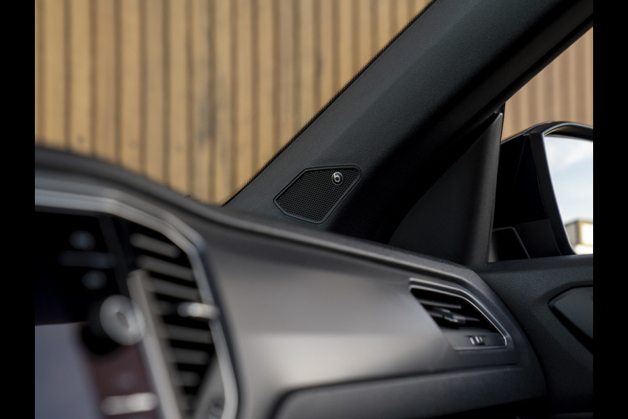 Volkswagen T-Roc Cabrio 1.5 TSI R-Line | Beats
