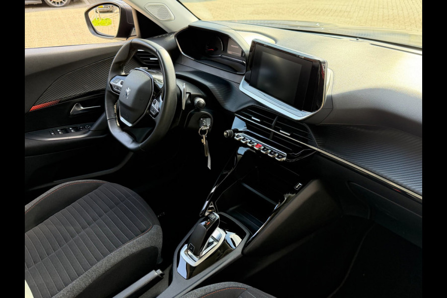 Peugeot 2008 1.2 PureTech Active Pack - AUTOMAAT I Apple CarPlay / Navigatie I Airco I LED I PDC I Sport velgen I