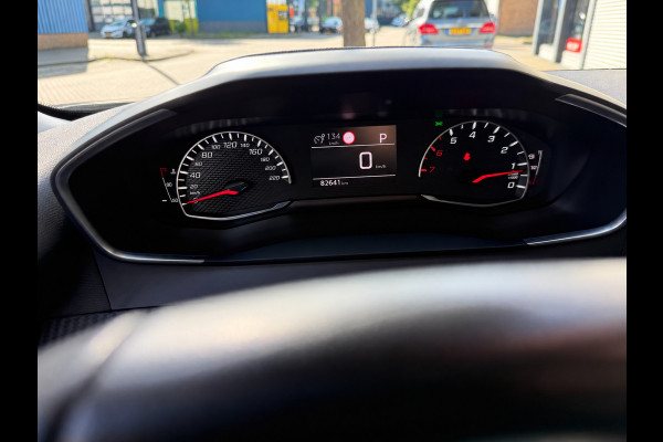 Peugeot 2008 1.2 PureTech Active Pack - AUTOMAAT I Apple CarPlay / Navigatie I Airco I LED I PDC I Sport velgen I