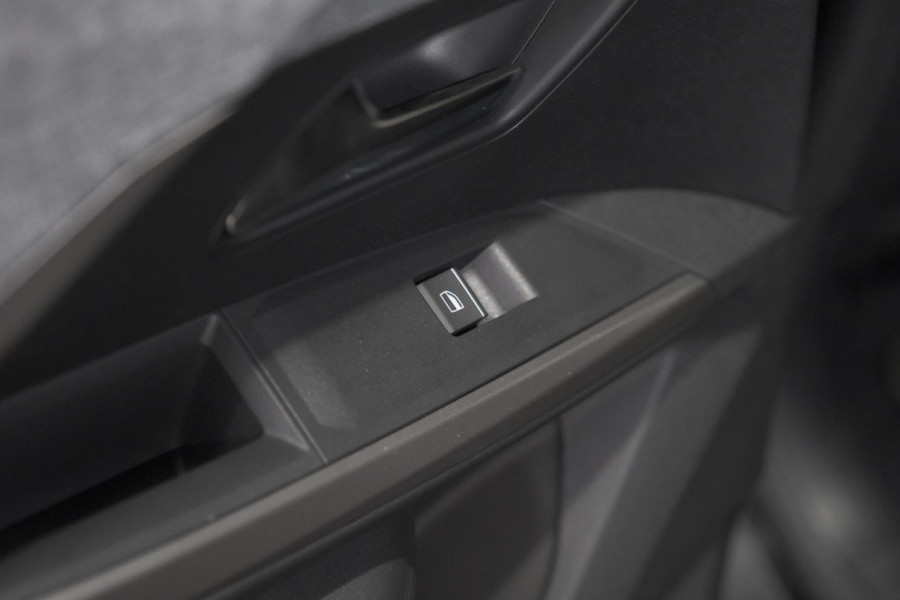Peugeot 3008 1.2 Hybrid 145 GT | Elektrische Kofferklep | Camera | Adaptieve Cruise Control | Apple CarPlay