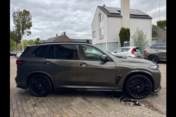 BMW X5 XDrive50e M Sport pro Launch Edition Vol Opties! M stoelen|Pano|HUD|360|Massage