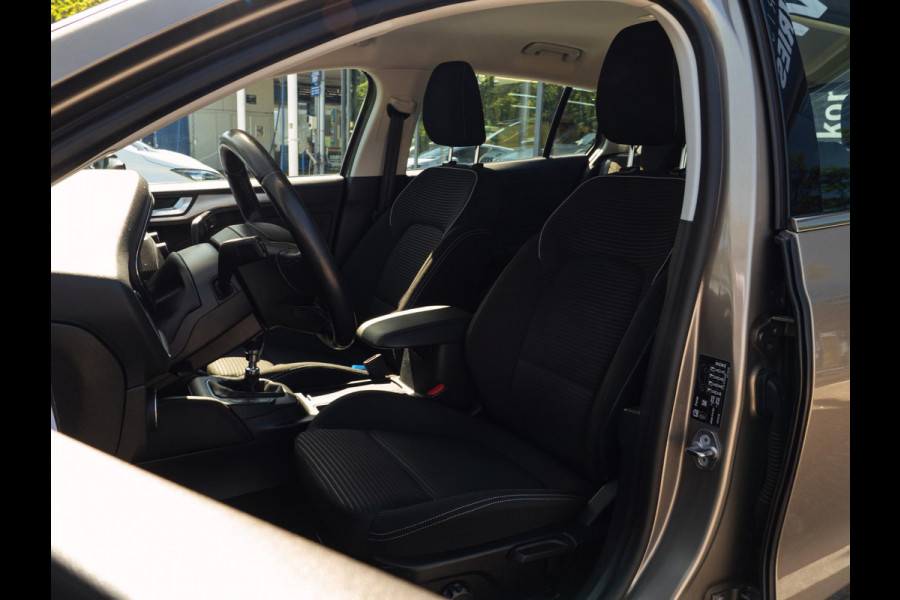 Ford FOCUS Wagon 1.0 EcoBoost Titanium Business|Winterpack|Trekhaak