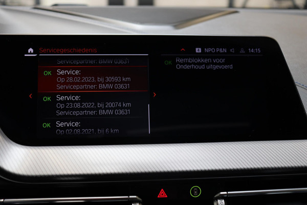 BMW 2 Serie Gran Coupé 218i High Executive M Sport Pakket Automaat / Panoramadak / Live Cockpit Professional / Stoel- en stuurverwarming / Head-Up Display / Achteruitrijcamera / HiFi / Shadow Line / DAB / Cruise Control / Extra Getint Glas / 18 Inch / Climate Control