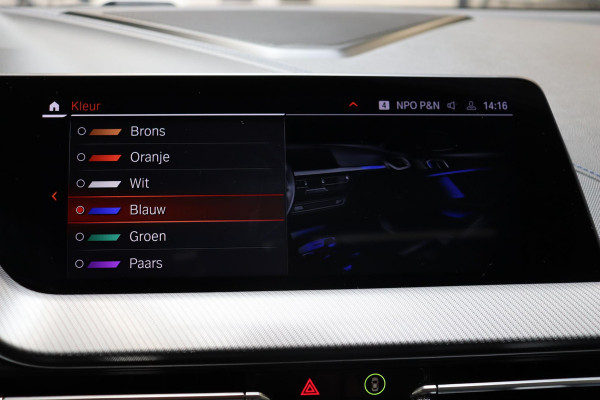 BMW 2 Serie Gran Coupé 218i High Executive M Sport Pakket Automaat / Panoramadak / Live Cockpit Professional / Stoel- en stuurverwarming / Head-Up Display / Achteruitrijcamera / HiFi / Shadow Line / DAB / Cruise Control / Extra Getint Glas / 18 Inch / Climate Control
