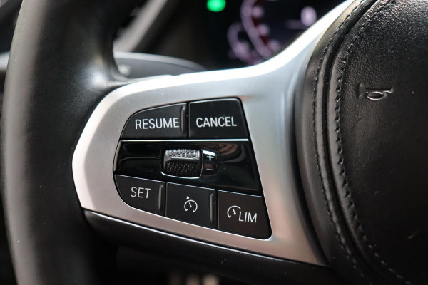 BMW 2 Serie Gran Coupé 218i High Executive M Sport Pakket Automaat / Panoramadak / Live Cockpit Professional / Stoel- en stuurverwarming / Head-Up Display / Achteruitrijcamera / HiFi / Shadow Line / DAB / Cruise Control / Extra Getint Glas / 18 Inch / Climate Control