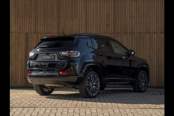 Jeep Compass 4xe 240pk Phev Summit | Pano-dak | Leder | Stoelverwarming | carplay | 19 inch