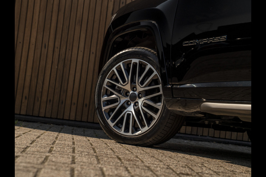 Jeep Compass 4xe 240pk Phev Summit | Pano-dak | Leder | Stoelverwarming | carplay | 19 inch