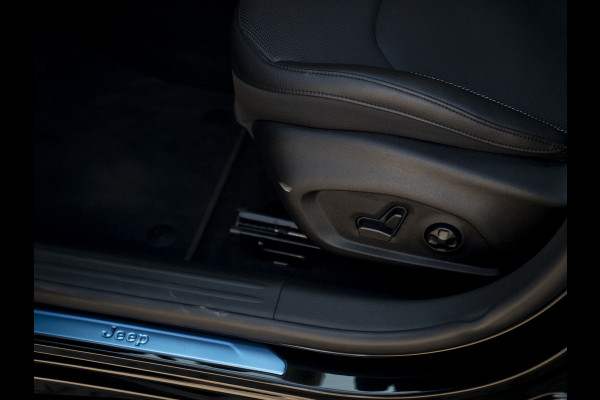 Jeep Compass 4xe 240pk Phev Summit | Pano-dak | Leder | Stoelverwarming | carplay | 19 inch