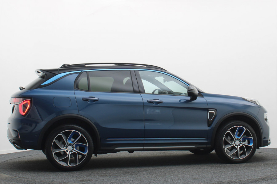 Lynk & Co 01 1.5 Plug-in Hybrid 360° Camera, Panoramadak, Zwarte hemel, ACC, Apple Carplay, Infinity Sound, DAB, 20''
