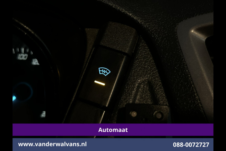 Ford Transit 2.0 TDCI 131pk Automaat L2H2 Inrichting Euro6 Airco | Navigatie | Cruisecontrol | Stoelverwarming | Verwarmde voorruit Parkeersensoren, Bijrijdersbank