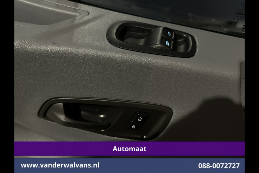 Ford Transit 2.0 TDCI 131pk Automaat L2H2 Inrichting Euro6 Airco | Navigatie | Cruisecontrol | Stoelverwarming | Verwarmde voorruit Parkeersensoren, Bijrijdersbank