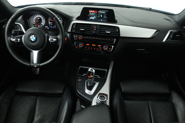 BMW 1-serie 118i Edition M Sport Shadow Executive (TREKHAAK, CRUISE CONTROL, NAVIGATIE, DEALER ONDERHOUDEN)