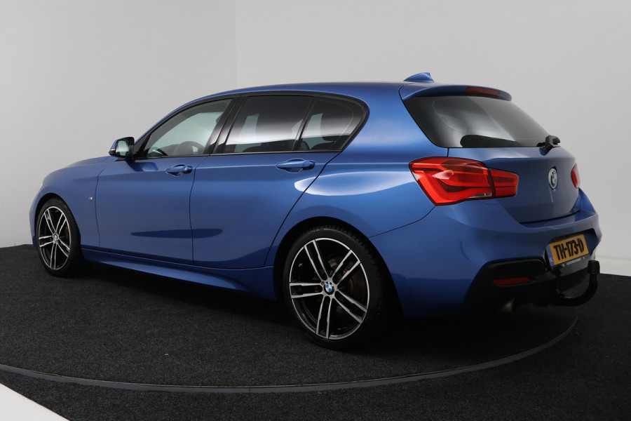 BMW 1-serie 118i Edition M Sport Shadow Executive (TREKHAAK, CRUISE CONTROL, NAVIGATIE, DEALER ONDERHOUDEN)