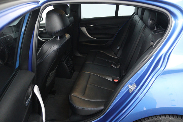 BMW 1-serie 118i Edition M Sport Shadow Executive (TREKHAAK, CRUISE CONTROL, NAVIGATIE, DEALER ONDERHOUDEN)