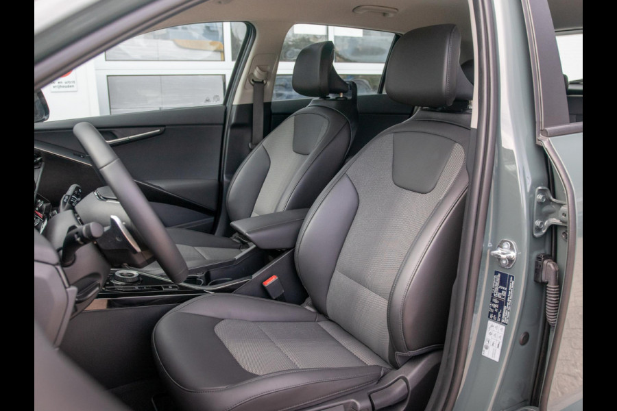 Kia Niro 1.6 GDi PHEV DynamicLine | Cruise & Climate control | Camera achter | Sensoren voor & achter