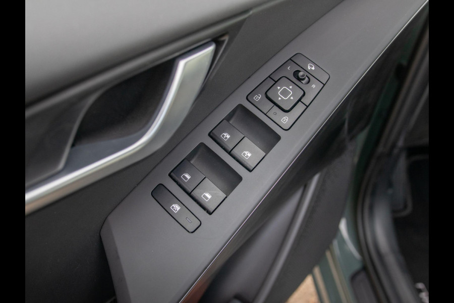 Kia Niro 1.6 GDi PHEV DynamicLine | Cruise & Climate control | Camera achter | Sensoren voor & achter