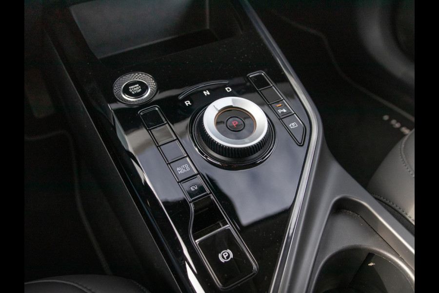 Kia Niro 1.6 GDi PHEV DynamicLine | Cruise & Climate control | Camera achter | Sensoren voor & achter