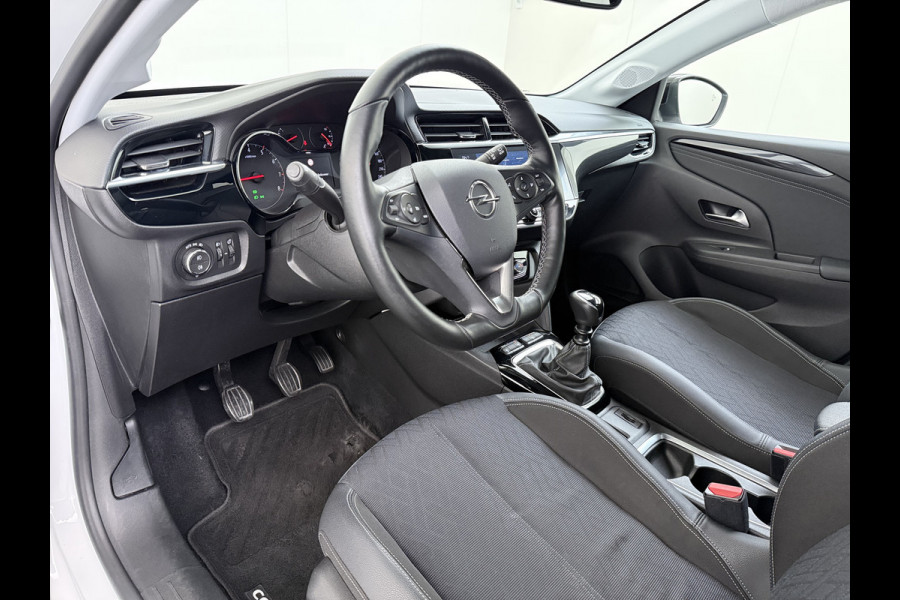 Opel Corsa 5Drs 101PK Camera Stoel+Stuurverwarming Navi Apple Carplay Android Auto Elegance Regen-Lichtsensor Keyless entry/start Privacy Glas Lmv Led Bluetooth Lane Assist Isofix 1e Eigenaar Dealeronderhouden Origineel Nederlandse Auto