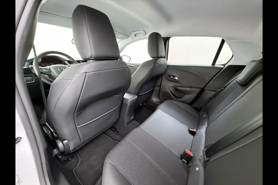 Opel Corsa 5Drs 101PK Camera Stoel+Stuurverwarming Navi Apple Carplay Android Auto Elegance Regen-Lichtsensor Keyless entry/start Privacy Glas Lmv Led Bluetooth Lane Assist Isofix 1e Eigenaar Dealeronderhouden Origineel Nederlandse Auto