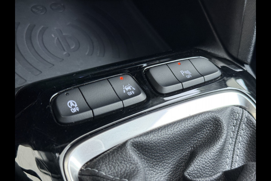 Opel Corsa 5Drs 101PK Camera Stoel+Stuurverwarming Navi Apple Carplay Android Auto Elegance Regen-Lichtsensor Keyless entry/start Privacy Glas Lmv Led Bluetooth Lane Assist Isofix 1e Eigenaar Dealeronderhouden Origineel Nederlandse Auto