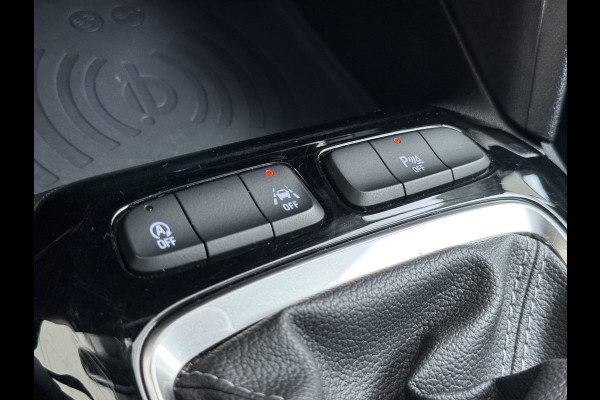 Opel Corsa 5Drs 101PK Camera Stoel+Stuurverwarming Navi Apple Carplay Android Auto Elegance Regen-Lichtsensor Keyless entry/start Privacy Glas Lmv Led Bluetooth Lane Assist Isofix 1e Eigenaar Dealeronderhouden Origineel Nederlandse Auto