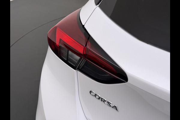 Opel Corsa 5Drs 101PK Camera Stoel+Stuurverwarming Navi Apple Carplay Android Auto Elegance Regen-Lichtsensor Keyless entry/start Privacy Glas Lmv Led Bluetooth Lane Assist Isofix 1e Eigenaar Dealeronderhouden Origineel Nederlandse Auto