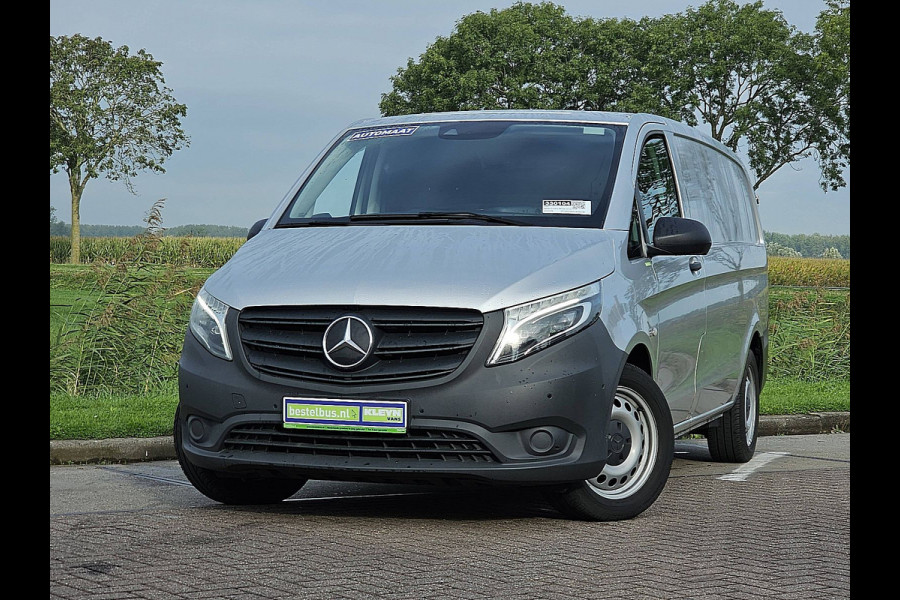 Mercedes-Benz Vito 114 CDI L2H1 Cruise control, Airco, Pdc, Carplay, Navi, Camera, Led, Lane-assist, Stoelverwarming, Werkplaats-Inrichting, Achterdeuren, 136 pk, Automaat