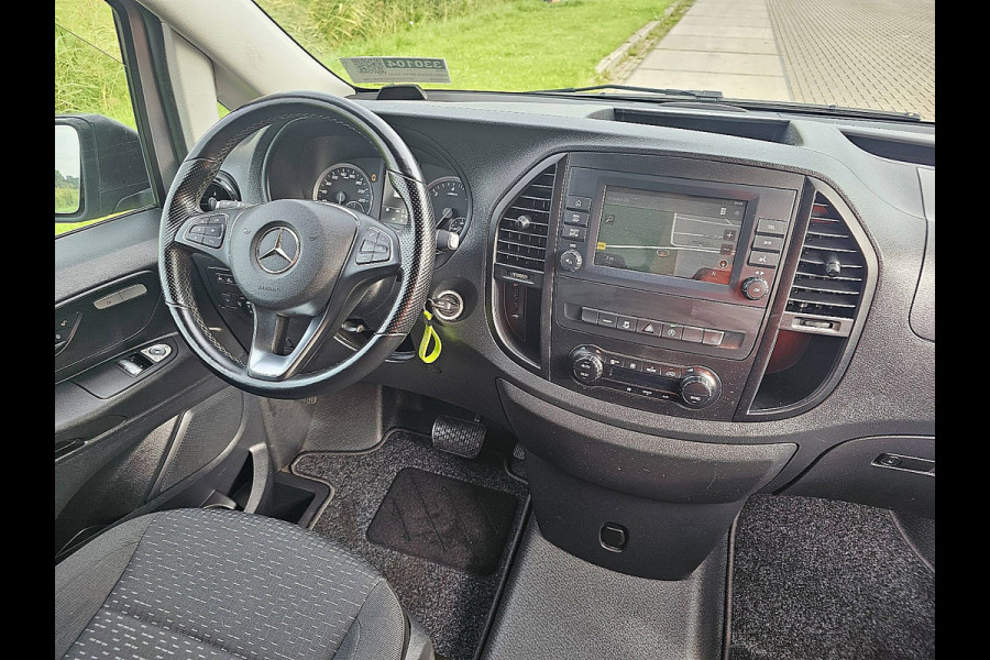 Mercedes-Benz Vito 114 CDI L2H1 Cruise control, Airco, Pdc, Carplay, Navi, Camera, Led, Lane-assist, Stoelverwarming, Werkplaats-Inrichting, Achterdeuren, 136 pk, Automaat