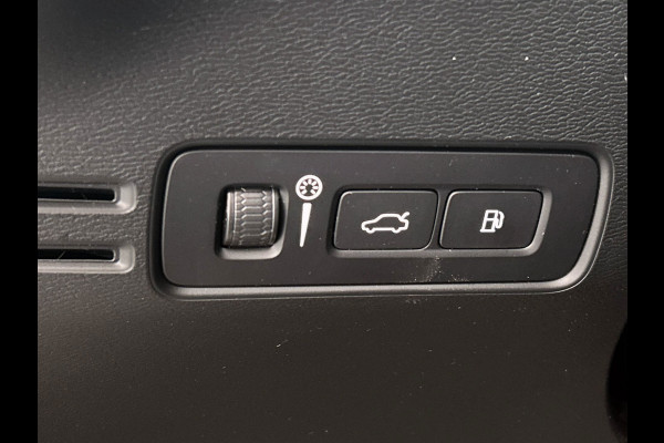 Volvo XC40 1.5 T5 Recharge Inscription 262 PK | Camera | Carplay | Elek. Kofferklep |
