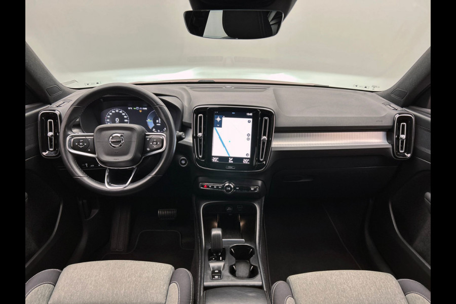 Volvo XC40 1.5 T4 Plug-in hybrid Core Recharge | Elek. Kofferklep | Apple Carplay | Climat/Control | Cruise/Control |