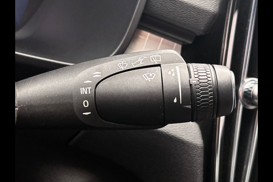 Volvo XC40 1.5 T4 Plug-in hybrid Core Recharge | Elek. Kofferklep | Apple Carplay | Climat/Control | Cruise/Control |