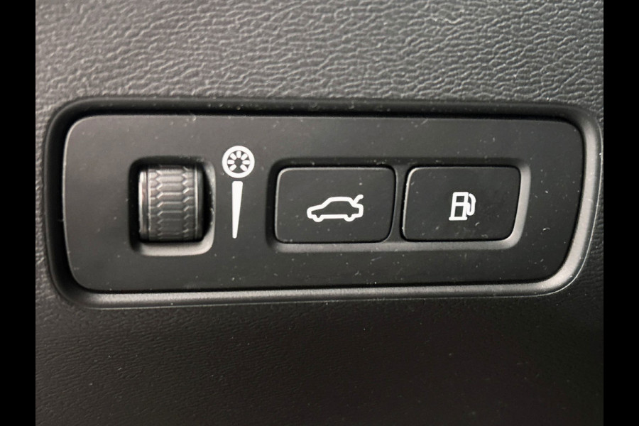 Volvo XC40 1.5 T4 Plug-in hybrid Core Recharge | Elek. Kofferklep | Apple Carplay | Climat/Control | Cruise/Control |