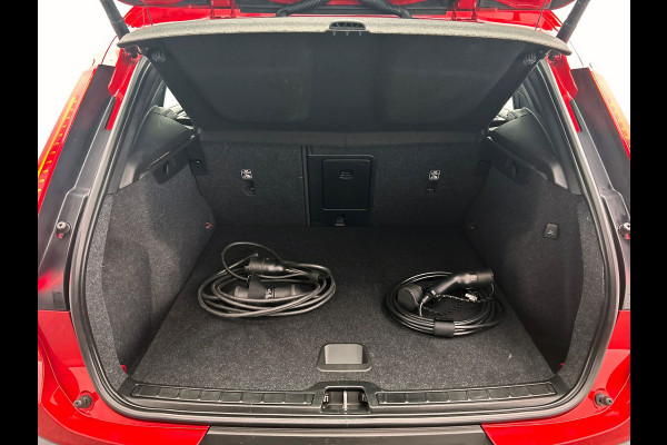 Volvo XC40 1.5 T4 Plug-in hybrid Core Recharge | Elek. Kofferklep | Apple Carplay | Climat/Control | Cruise/Control |