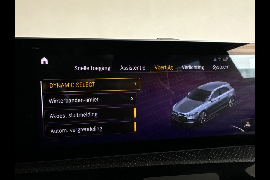 Mercedes-Benz A-Klasse 220 AMG Pano|Stoelverkoeling|Camera |ACC|Sfeer