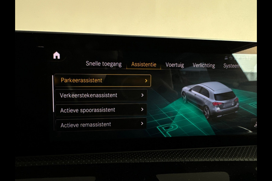 Mercedes-Benz A-Klasse 220 AMG Pano|Stoelverkoeling|Camera |ACC|Sfeer