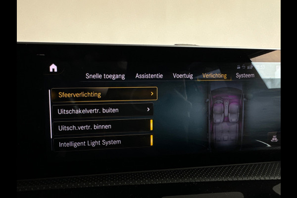 Mercedes-Benz A-Klasse 220 AMG Pano|Stoelverkoeling|Camera |ACC|Sfeer