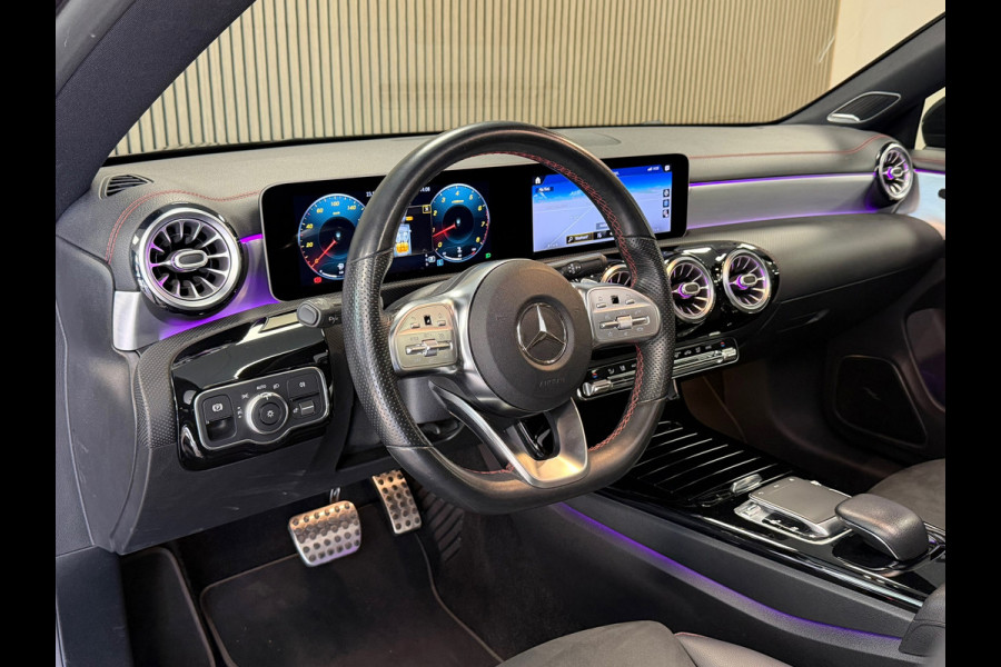 Mercedes-Benz CLA-Klasse 220 Premium Plus AUT. PANORAMADAK NAVIGATIE MEMORY BURMESTER CAMERA STOELVERWARMING SFEERVERLICHTING