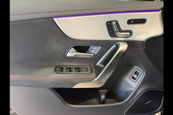 Mercedes-Benz CLA-Klasse 220 Premium Plus AUT. PANORAMADAK NAVIGATIE MEMORY BURMESTER CAMERA STOELVERWARMING SFEERVERLICHTING