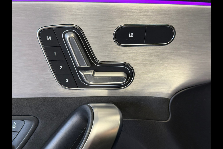 Mercedes-Benz CLA-Klasse 220 Premium Plus AUT. PANORAMADAK NAVIGATIE MEMORY BURMESTER CAMERA STOELVERWARMING SFEERVERLICHTING
