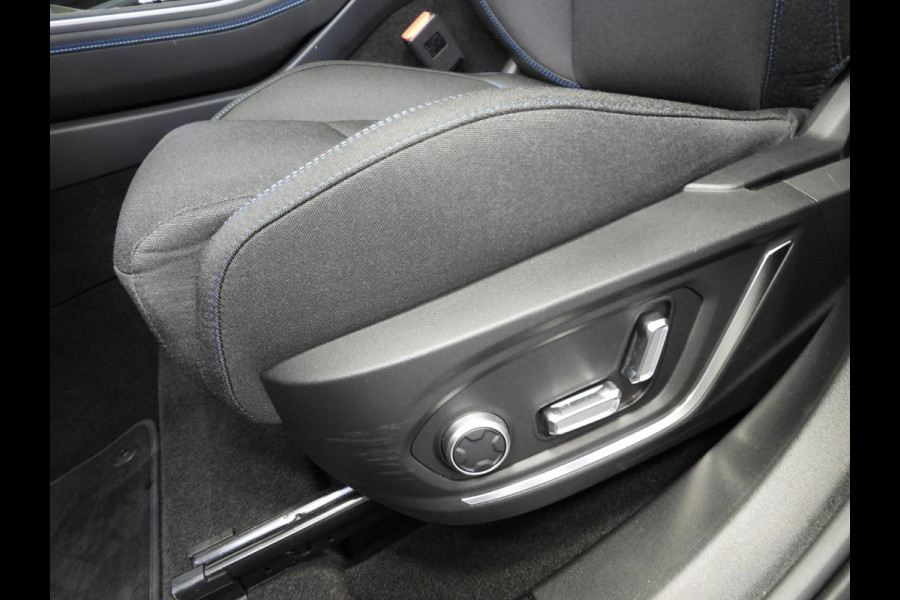 Lynk & Co 01 1.5 PHEV BlackLine TREKH./NAVI/360CAM/SCHUIFDAK/LED/20"LMV!