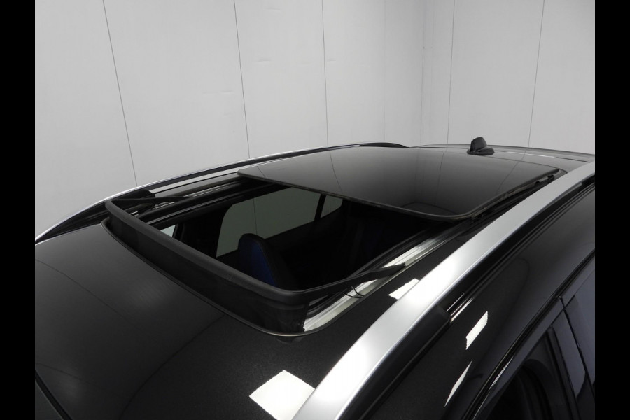 Lynk & Co 01 1.5 PHEV BlackLine TREKH./NAVI/360CAM/SCHUIFDAK/LED/20"LMV!