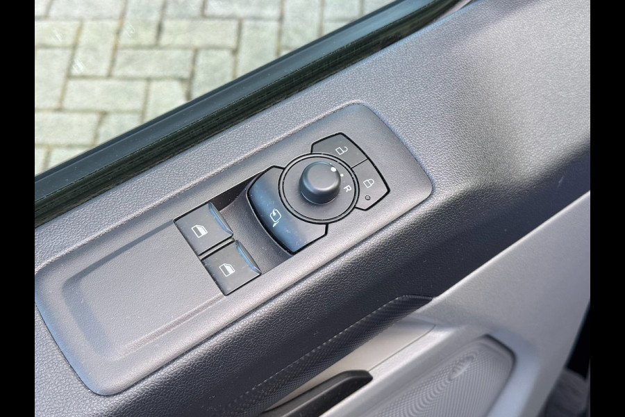 Ford Transit Custom 320 2.0 TDCI L2H1 Trend 136pk | Navi | Carplay | Camera | ACC | 17 inch | Winterpack | BLIS | GARANTIE 2028