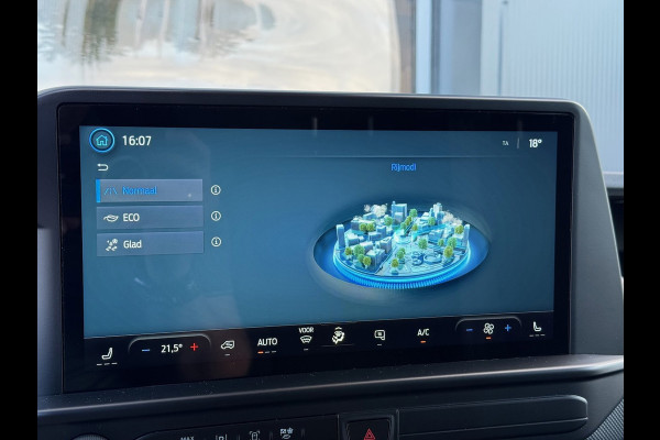 Ford Transit Custom 320 2.0 TDCI L2H1 Trend 136pk | Navi | Carplay | Camera | ACC | 17 inch | Winterpack | BLIS | GARANTIE 2028