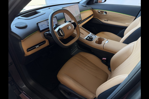 GEELY Starray EM-i MAX+ PHEV LONG RANGE BRUIN LEER NIEUWE AUTO 09/2026 | 29,8 kWh ACCU | 136 KM WLTP | PANORAMADAK | STOELVERWARMING/KOELING | LEER Geely Wijchen