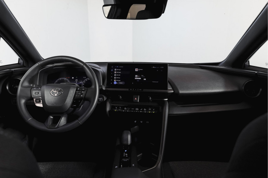 Toyota C-HR 1.8 Hybrid 140 Dynamic | Dig. Cockpit | Adapt. Cruise | Winterpakket | PDC | Camera | NAV + App. Connect | ECC | DAB | LM 18" | 2473
