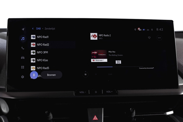 Toyota C-HR 1.8 Hybrid 140 Dynamic | Dig. Cockpit | Adapt. Cruise | Winterpakket | PDC | Camera | NAV + App. Connect | ECC | DAB | LM 18" | 2473