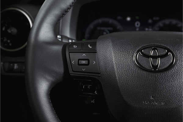 Toyota C-HR 1.8 Hybrid 140 Dynamic | Dig. Cockpit | Adapt. Cruise | Winterpakket | PDC | Camera | NAV + App. Connect | ECC | DAB | LM 18" | 2473