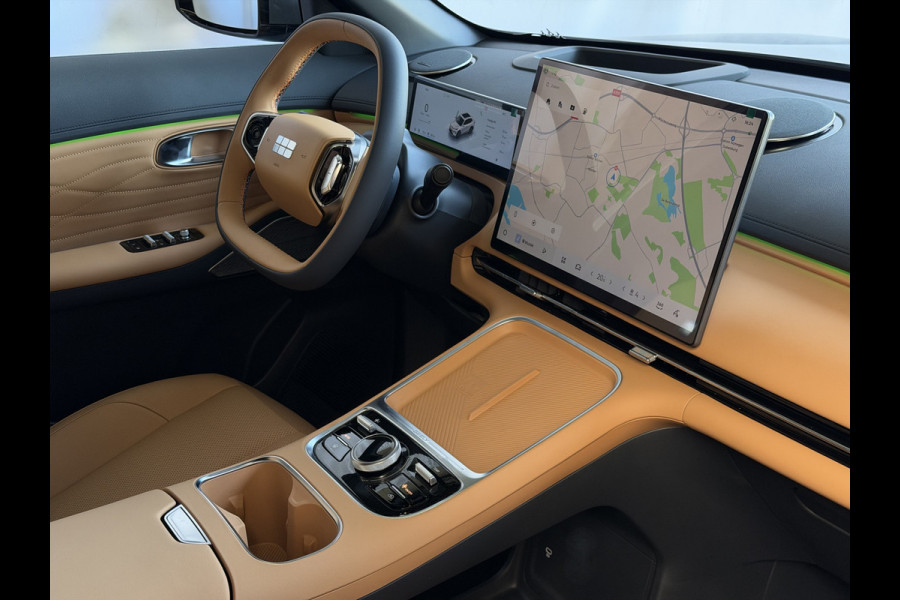 GEELY Starray EM-i MAX+ PHEV LONG RANGE 09/2026 BRUIN LEER | 29,8 kWh ACCU | 136 KM WLTP | PANORAMADAK | STOELVERWARMING/KOELING | LEER | MET MASSA Geely Wijchen
