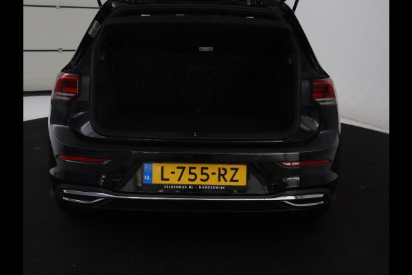 Volkswagen Golf 1.4 eHybrid GTE | SOH 90,0% | Panoramadak | Leder | Adaptive cruise | Memory | Trekhaak | Stuur/stoel verwarming | Stoelventilatie | Camera | Park assist | Carplay | Climate control